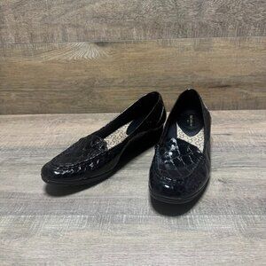 Liz Claiborne Suzette Black Embossed Faux Patent Wedge Shoes Women's Size 11